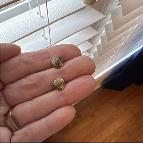 Louis Vuitton Monogram Canvas Crossbody with Tan Leather Trim - Picture 5 of 13